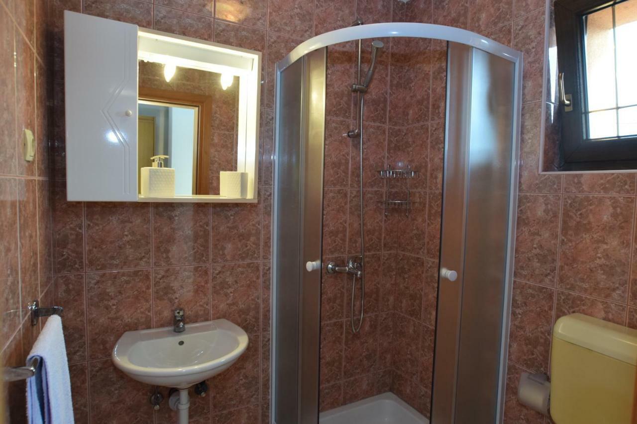 Privatni Smjestaj Most Otocac Luaran gambar